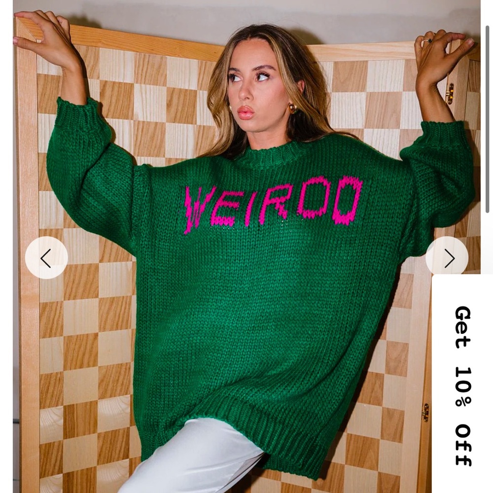 Woman’s oversized knit Sweater “Weirdo” size L/XL